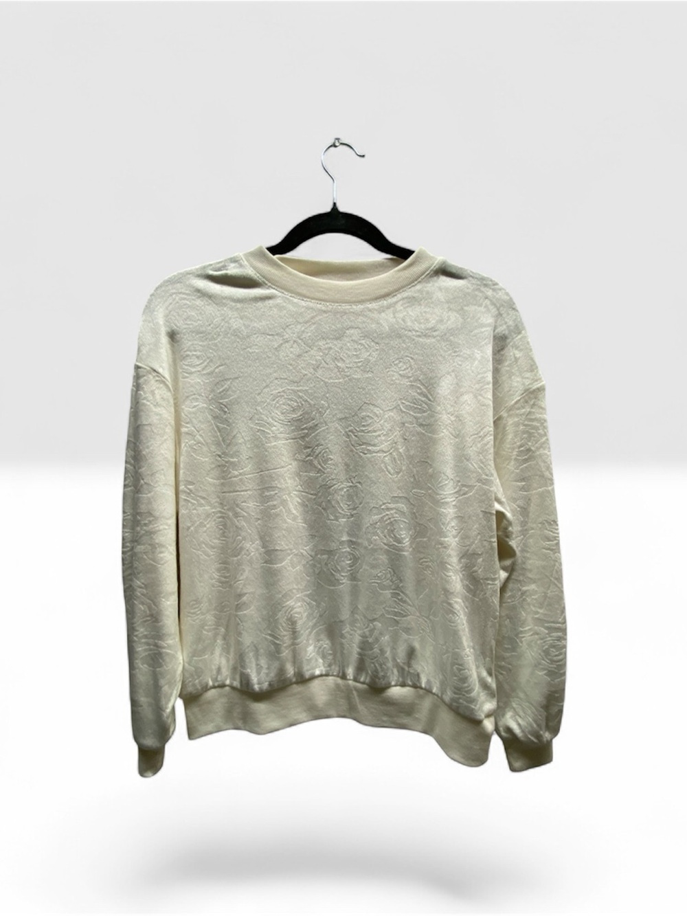 * Jaclynw New York small value Rose-Textured Crewneck Sweatshirt new cream color